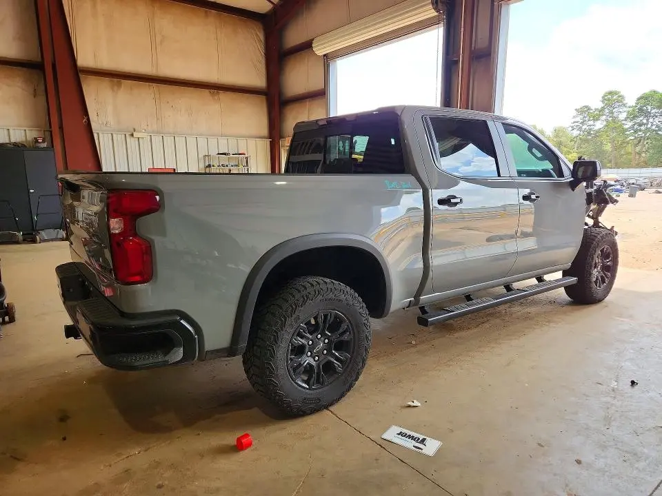 2024 CHEVROLET SILVERADO K1500 ZR2  