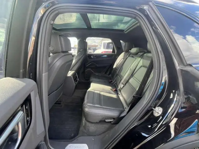 2019 PORSCHE CAYENNE   