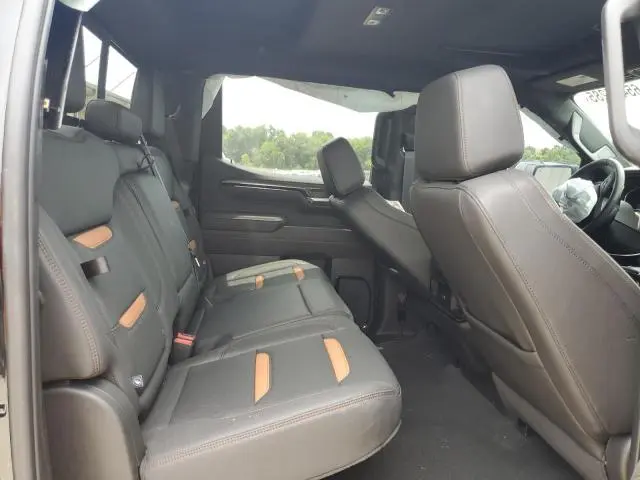 2025 GMC SIERRA K1500 AT4  