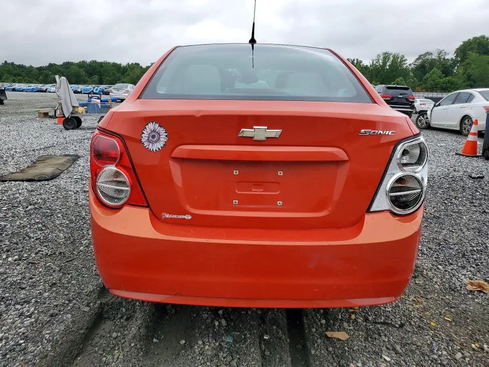 2012 CHEVROLET SONIC LS  