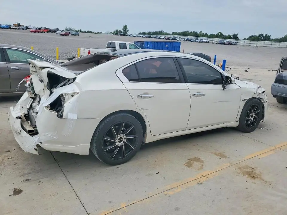 2011 NISSAN MAXIMA 3.5 S  