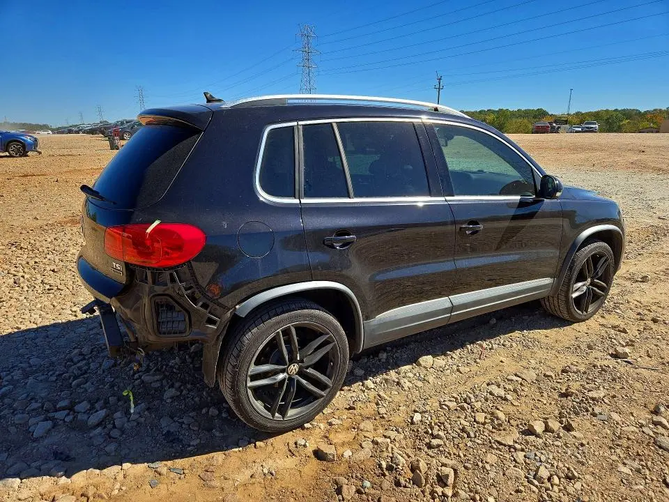 2016 VOLKSWAGEN TIGUAN S  