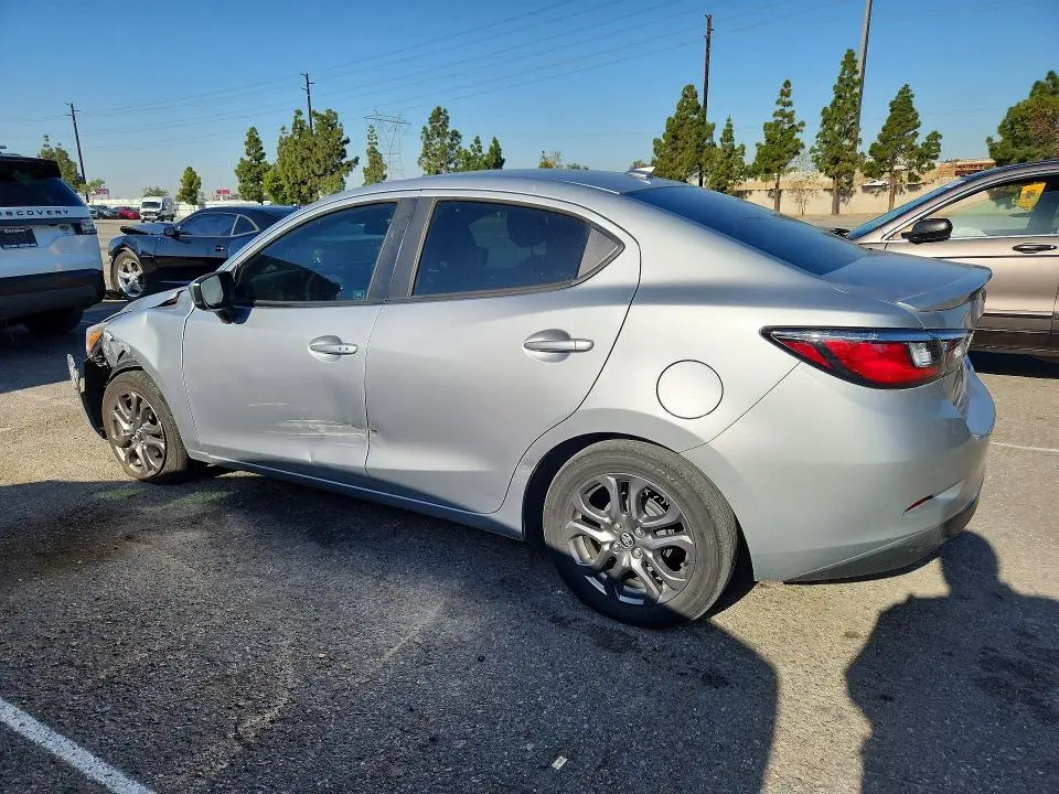 2019 TOYOTA YARIS LE  