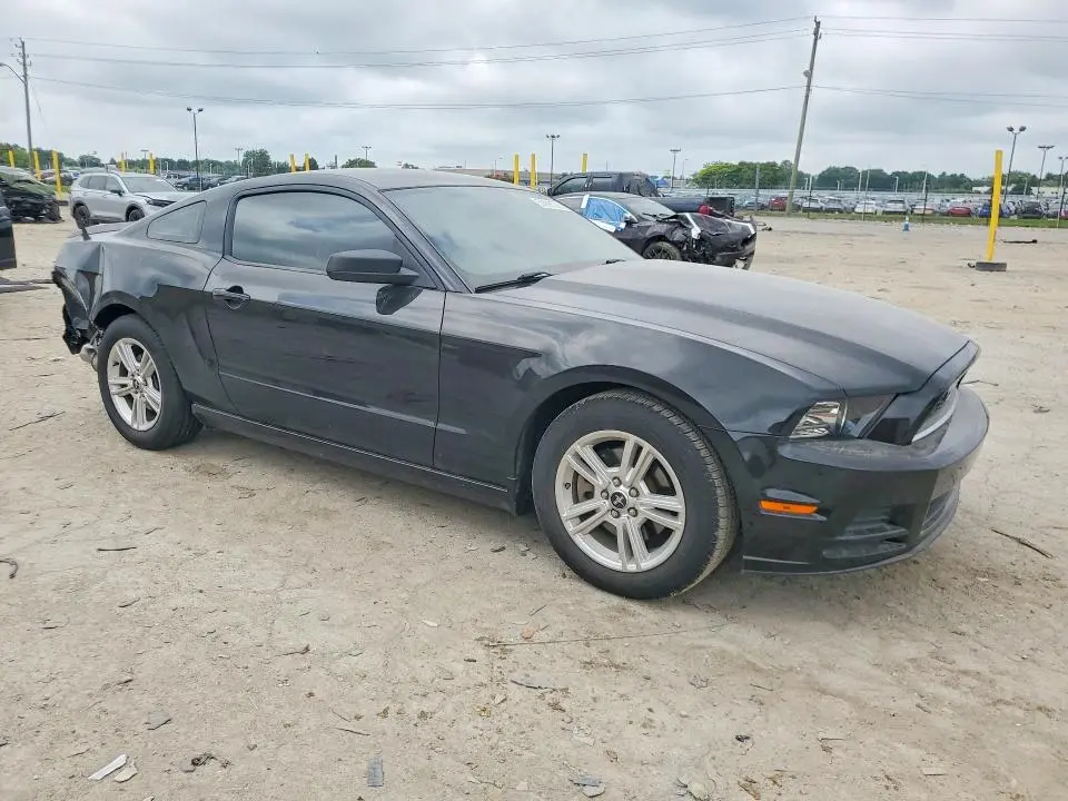2013 FORD MUSTANG   
