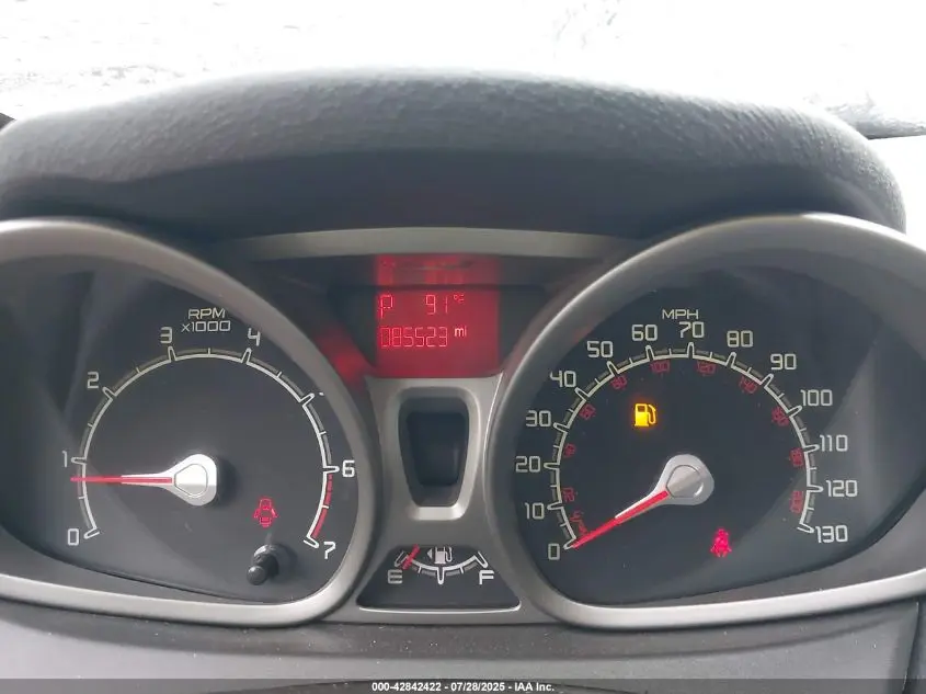 2011 FORD FIESTA SES