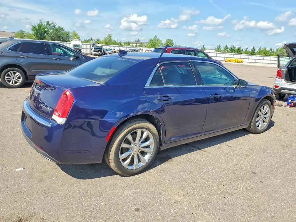 2017 CHRYSLER 300 LIMITED  