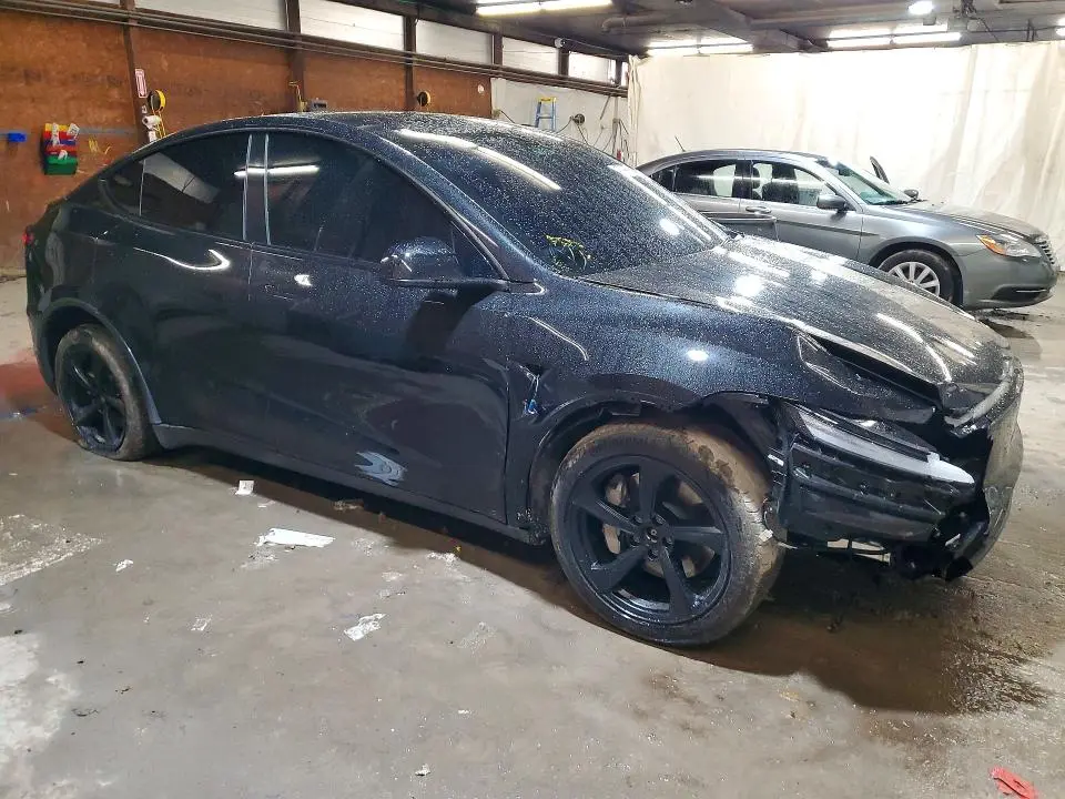 2026 TESLA MODEL Y   