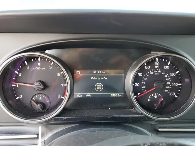 2024 KIA CARNIVAL LX  