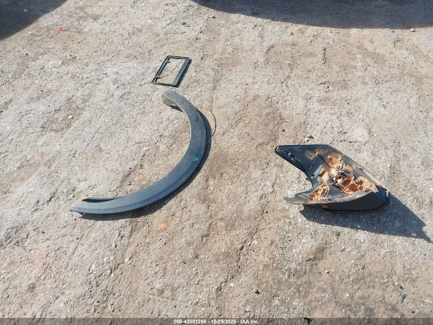 2022 NISSAN KICKS S XTRONIC CVT