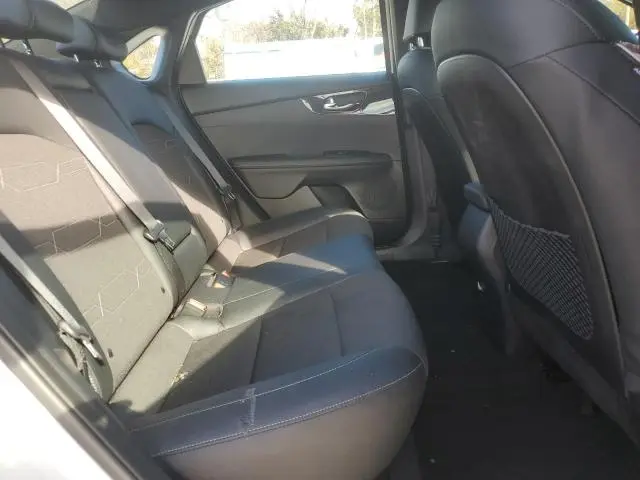 2024 KIA FORTE GT LINE