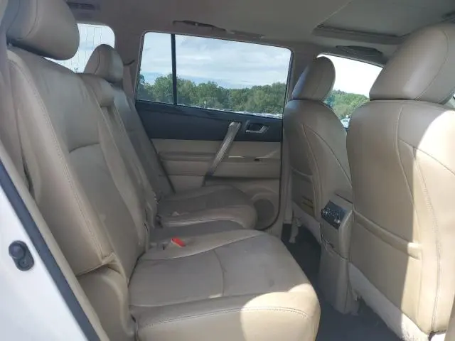 2011 TOYOTA HIGHLANDER BASE  