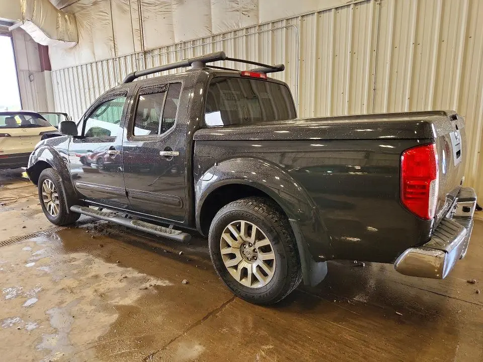 2010 NISSAN FRONTIER SE V6  