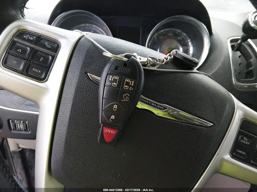 2016 CHRYSLER TOWN & COUNTRY TOURING