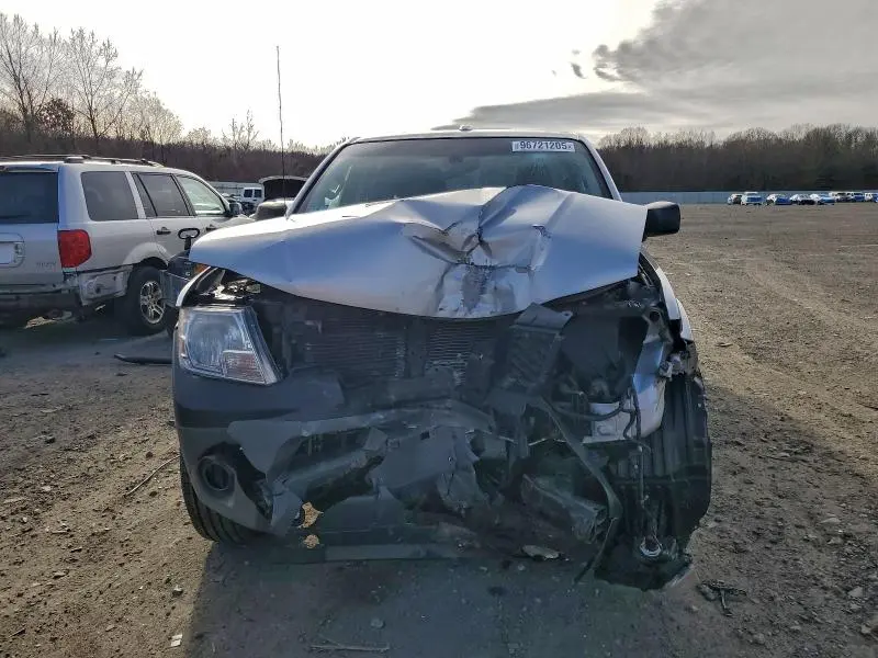 2013 NISSAN FRONTIER S  