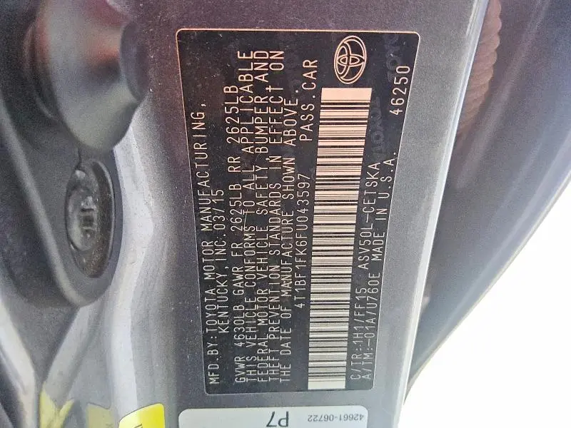 2015 TOYOTA CAMRY SE  