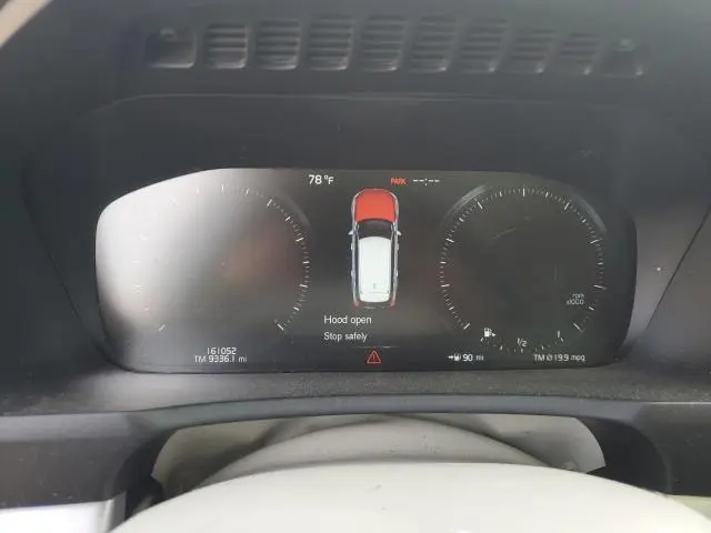 2016 VOLVO XC90 T6  