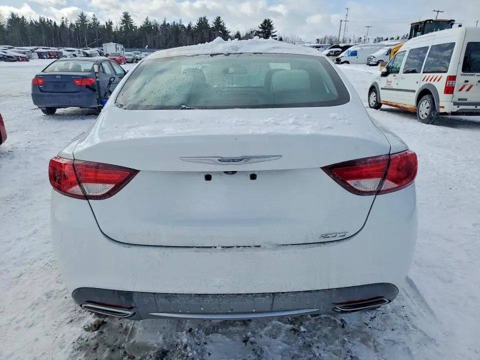 2015 CHRYSLER 200 LIMITED  