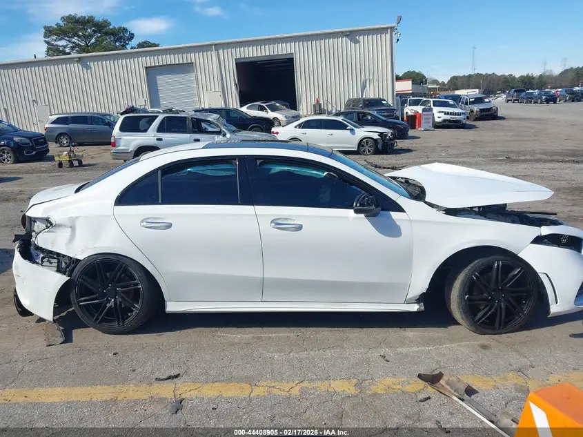 2021 MERCEDES-BENZ A 220  