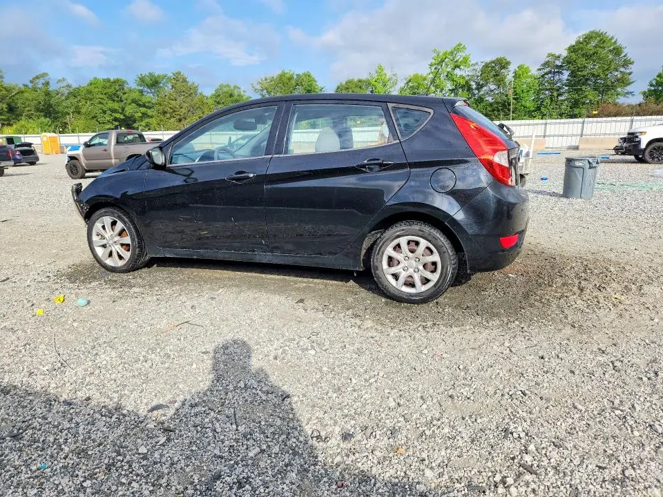 2012 HYUNDAI ACCENT GS  