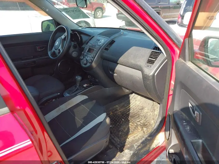 2011 KIA SOUL +