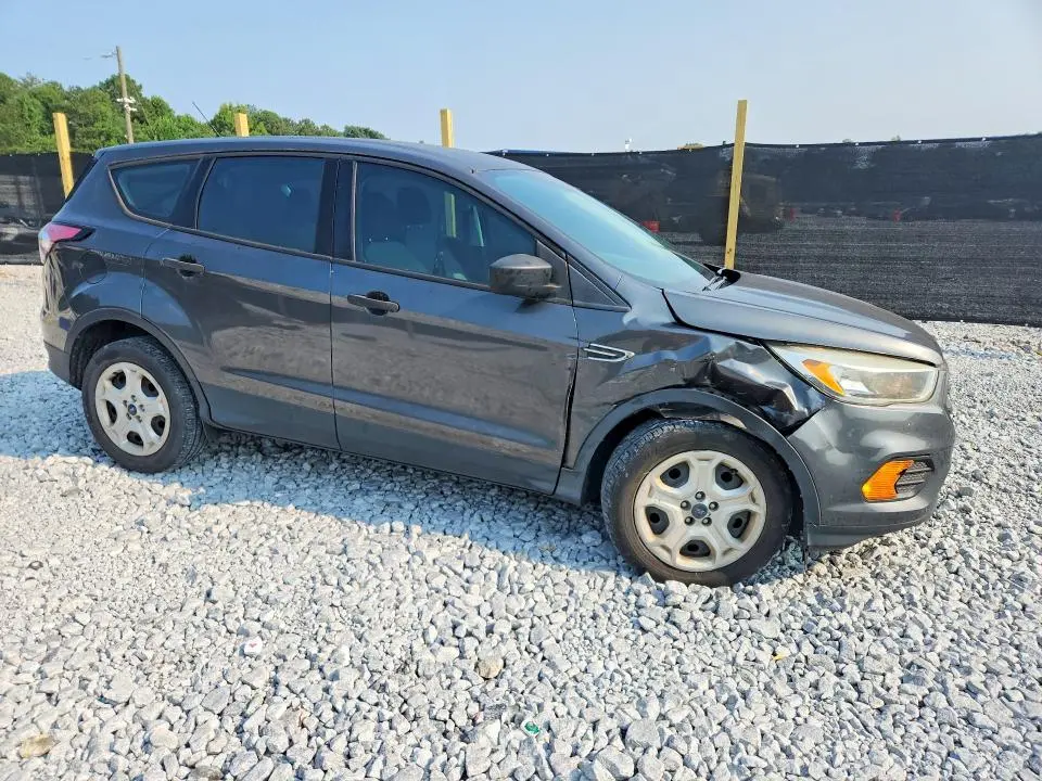 2017 FORD ESCAPE S  