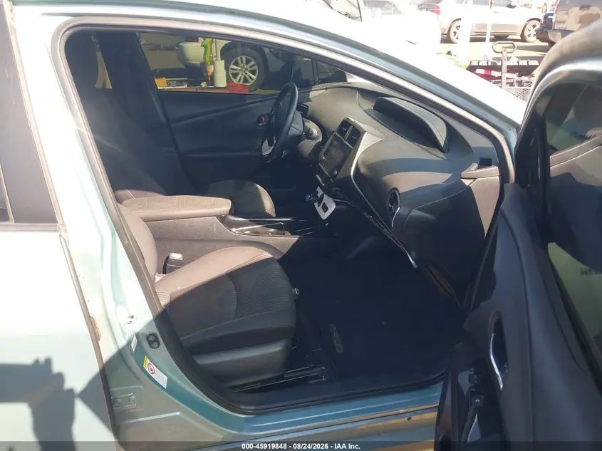 2017 TOYOTA PRIUS THREE