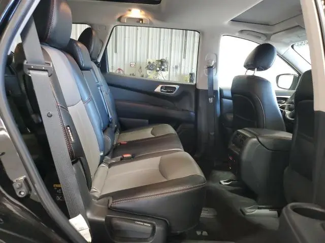 2020 NISSAN PATHFINDER SL  