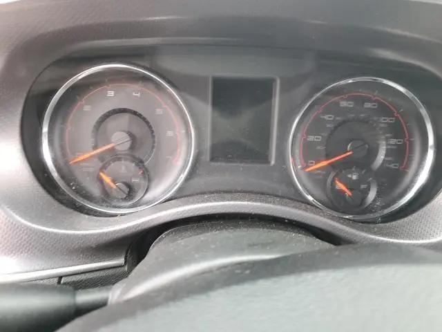 2011 DODGE CHARGER SE  