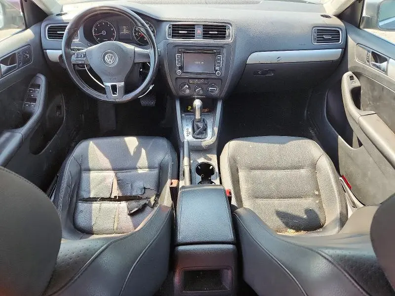 2013 VOLKSWAGEN JETTA SE  