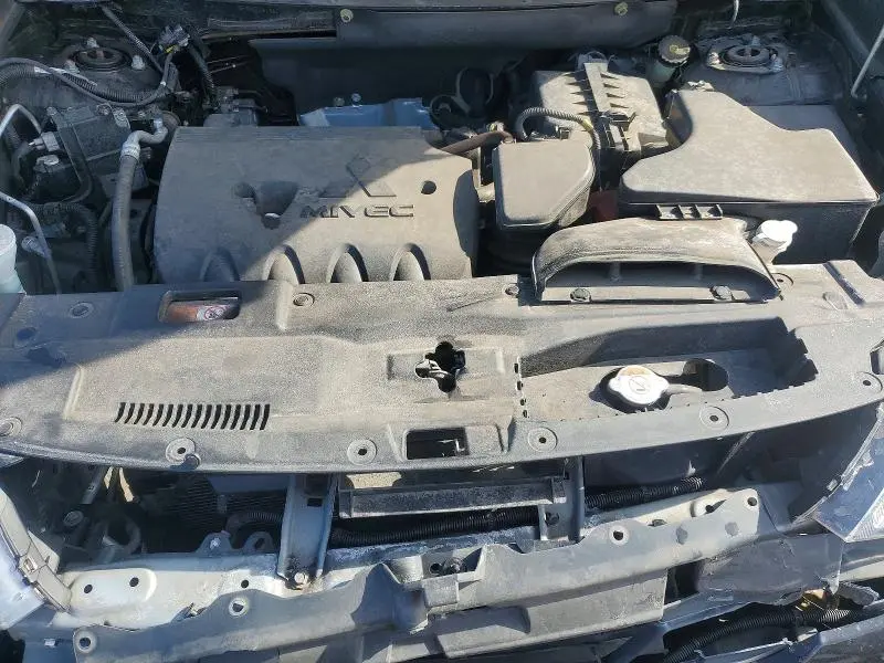 2019 MITSUBISHI OUTLANDER SE  