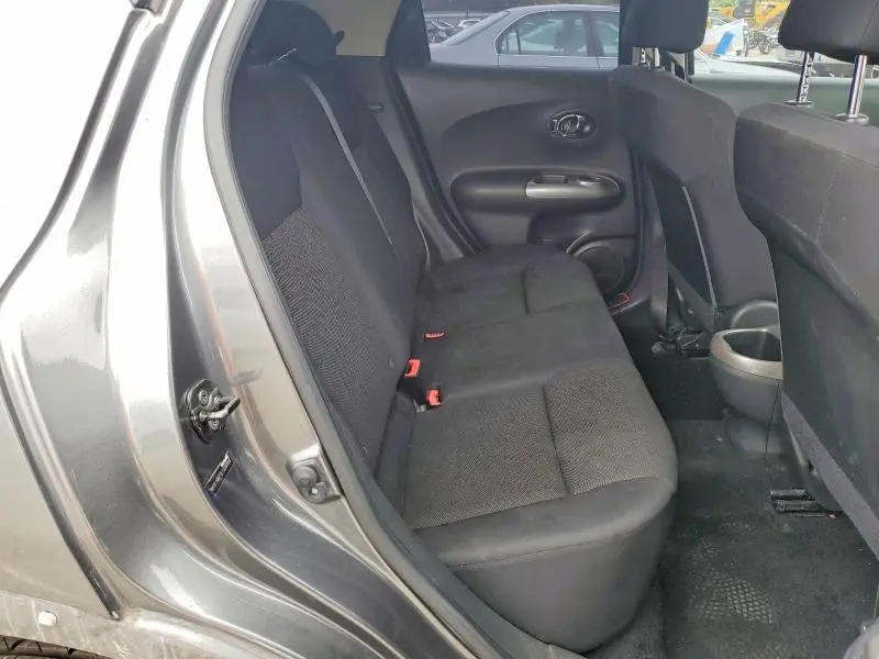2011 NISSAN JUKE S  