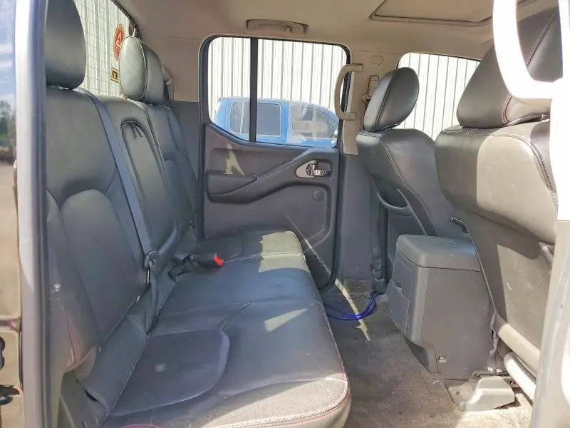 2011 NISSAN FRONTIER S  