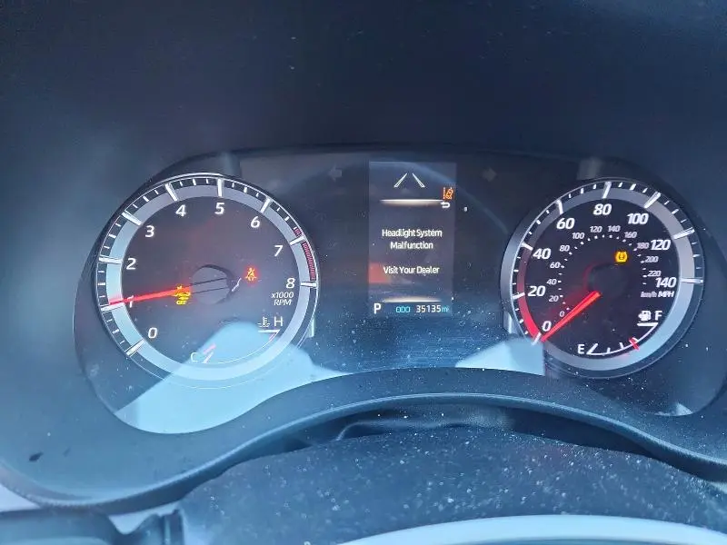 2021 TOYOTA HIGHLANDER LE  