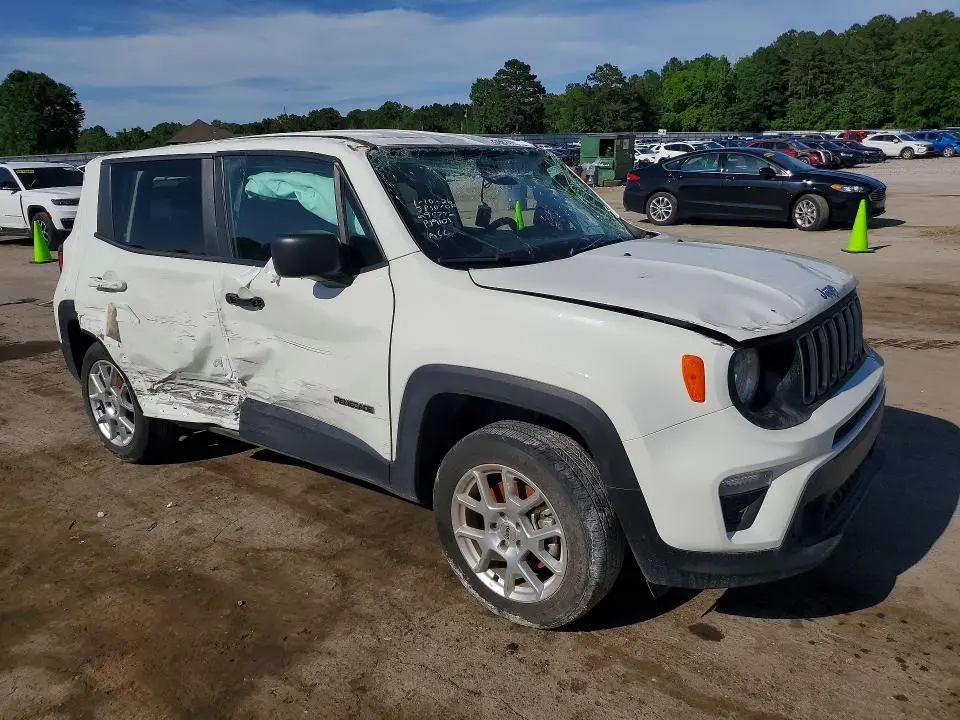 2023 JEEP RENEGADE LATITUDE  
