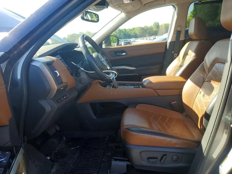 2022 NISSAN PATHFINDER PLATINUM  