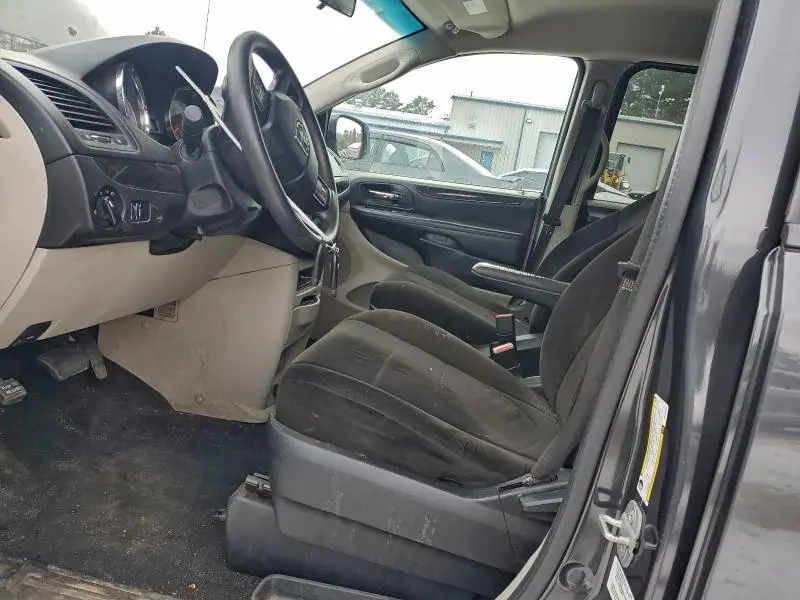 2012 DODGE GRAND CARAVAN SE  