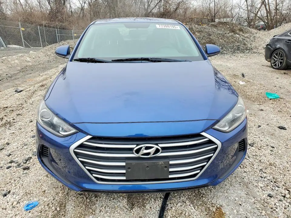 2018 HYUNDAI ELANTRA SE  