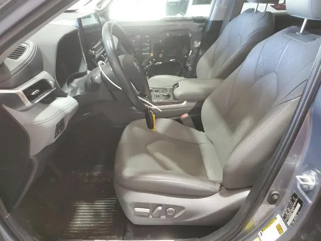 2020 TOYOTA HIGHLANDER PLATINUM  