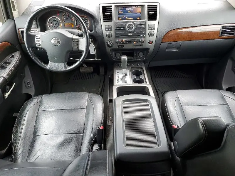 2011 NISSAN ARMADA SV  