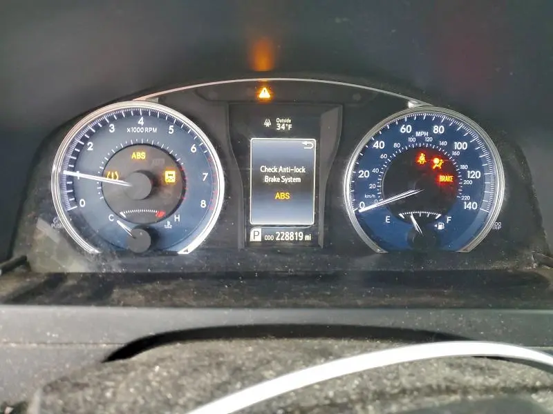 2016 TOYOTA CAMRY LE  