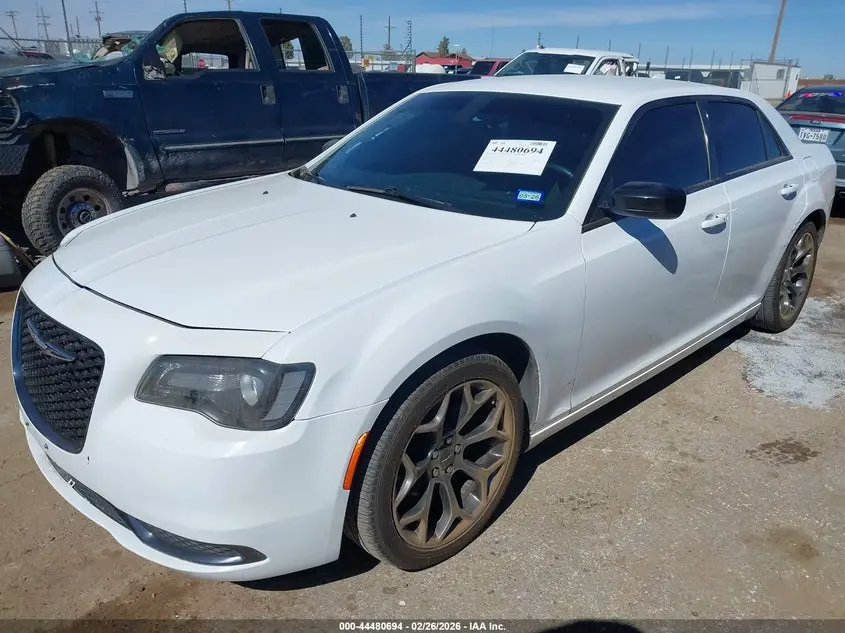 2018 CHRYSLER 300 TOURING