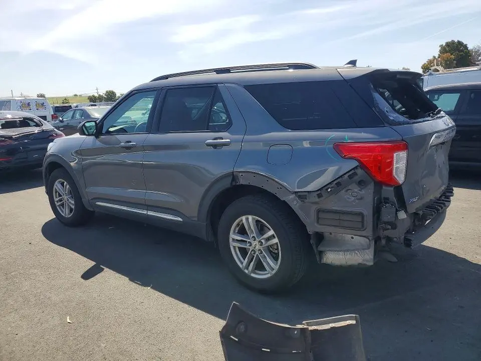 2021 FORD EXPLORER XLT  