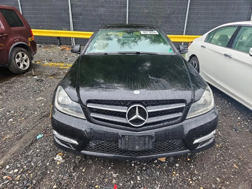 2015 MERCEDES-BENZ C 250  