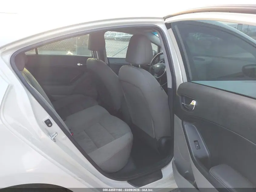 2014 KIA FORTE LX