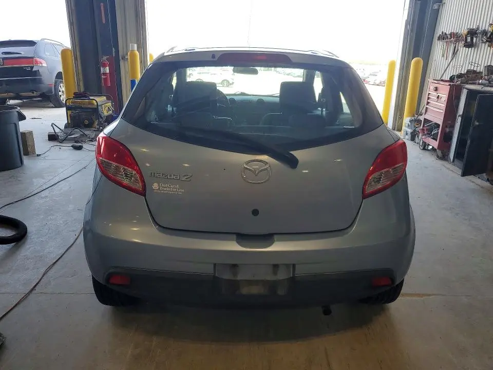 2013 MAZDA MAZDA2   