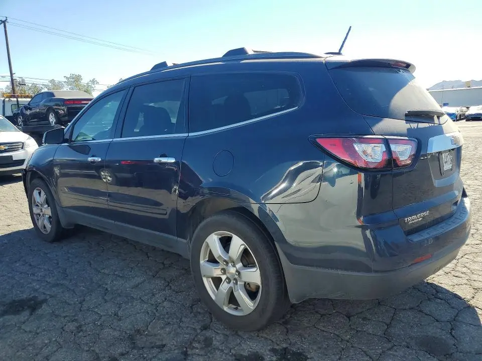 2017 CHEVROLET TRAVERSE LT  