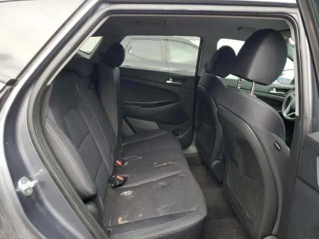 2021 HYUNDAI TUCSON SE  