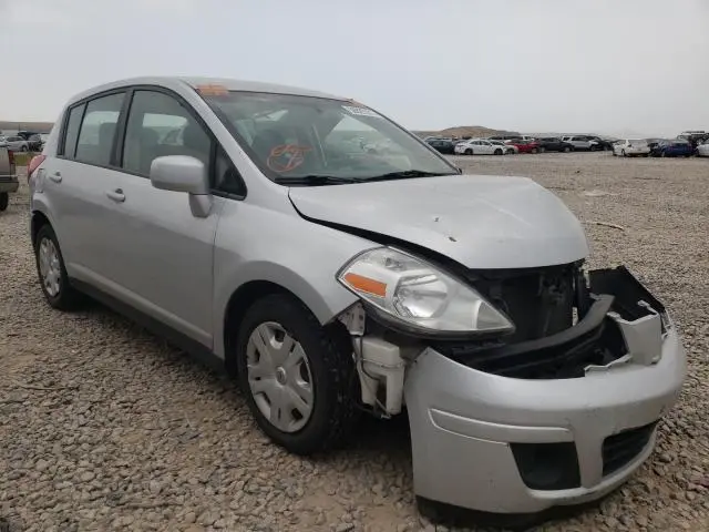 2011 NISSAN VERSA S