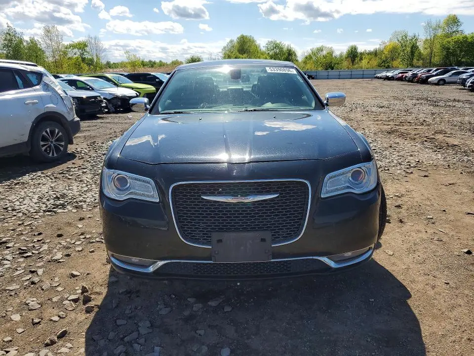 2016 CHRYSLER 300C   