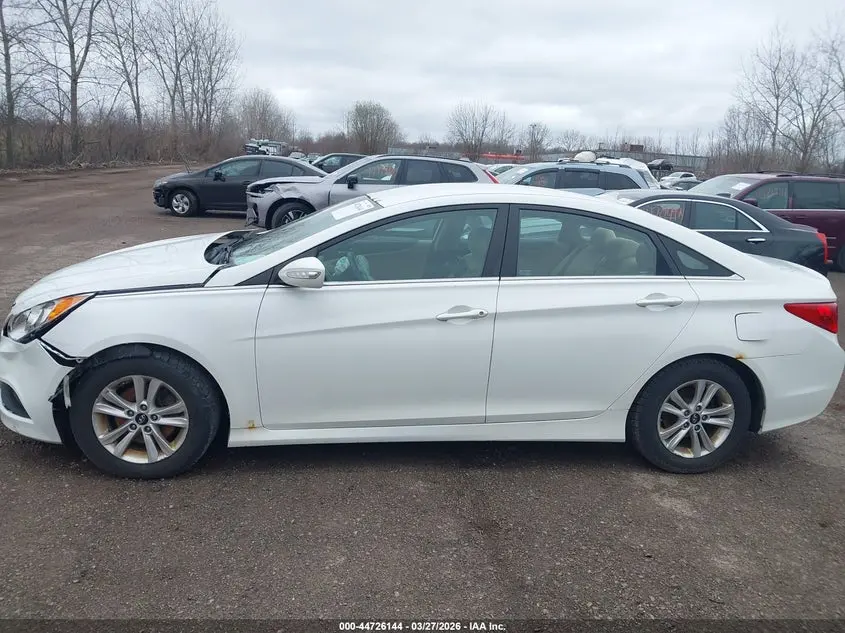 2014 HYUNDAI SONATA GLS